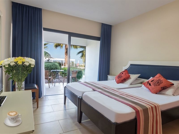 Imagen general del Hotel Royal Blue, Paphos. Foto 5