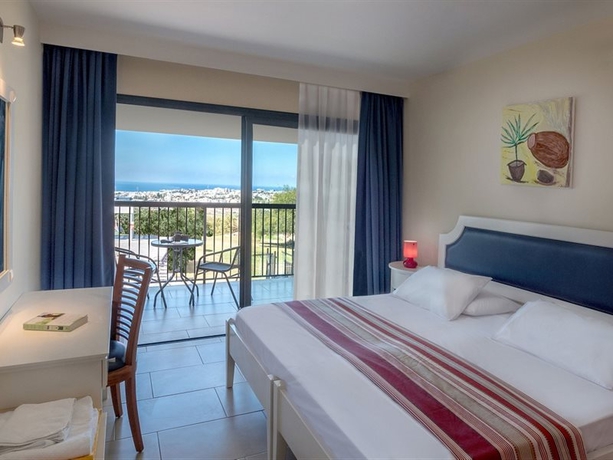 Imagen general del Hotel Royal Blue, Paphos. Foto 8