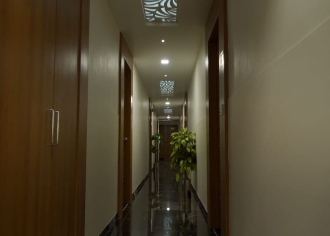 Imagen de los interiores del Hotel Royal Blue, Vithalapur. Foto 13