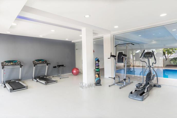 Imagen general del Hotel Royal Blue & Spa Paphos. Foto 4