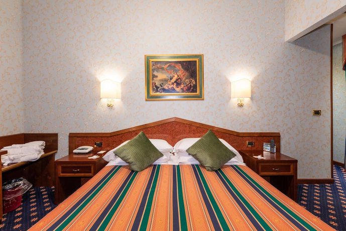 Imagen de la habitación del Hotel Royal, Bolsena. Foto 2