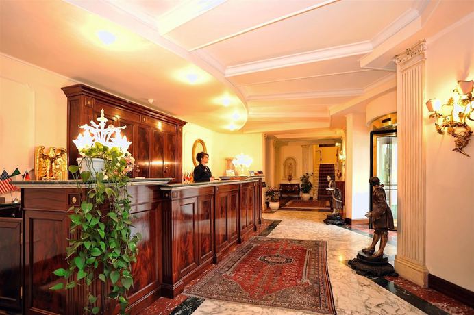 Imagen de los interiores del Hotel Royal, Bolsena. Foto 17
