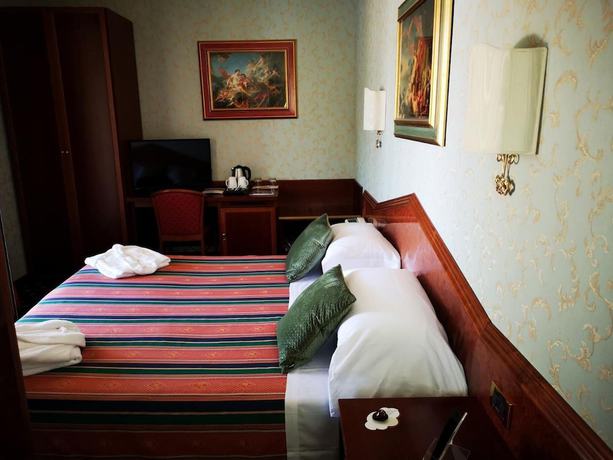 Imagen de la habitación del Hotel Royal, Bolsena. Foto 7