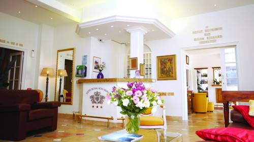 Imagen de la habitación del Hotel Royal Bon Repos. Foto 3