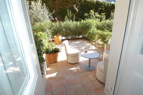 Imagen de la habitación del Hotel Royal Bon Repos. Foto 7