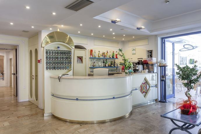 Imagen de los interiores del Hotel Royal Boutique, Riccione. Foto 17