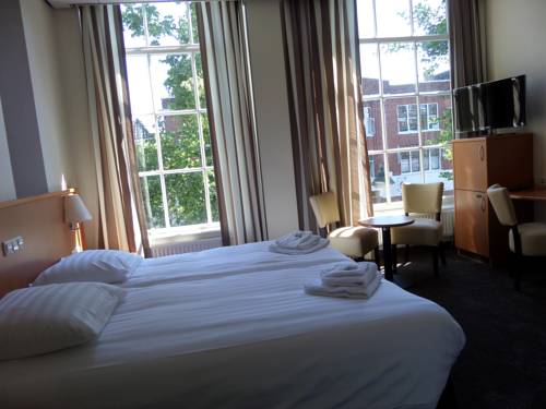 Imagen de la habitación del Hotel Royal Bridges. Foto 3