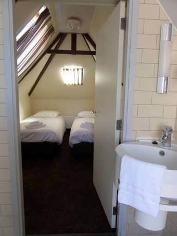 Imagen de la habitación del Hotel Royal Bridges. Foto 4