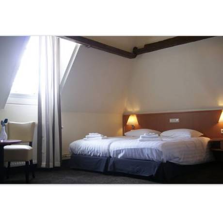 Imagen de la habitación del Hotel Royal Bridges. Foto 6