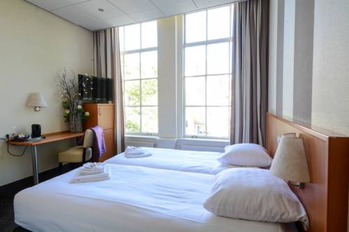 Imagen de la habitación del Hotel Royal Bridges. Foto 10