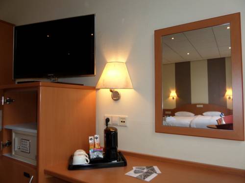 Imagen de la habitación del Hotel Royal Bridges. Foto 15