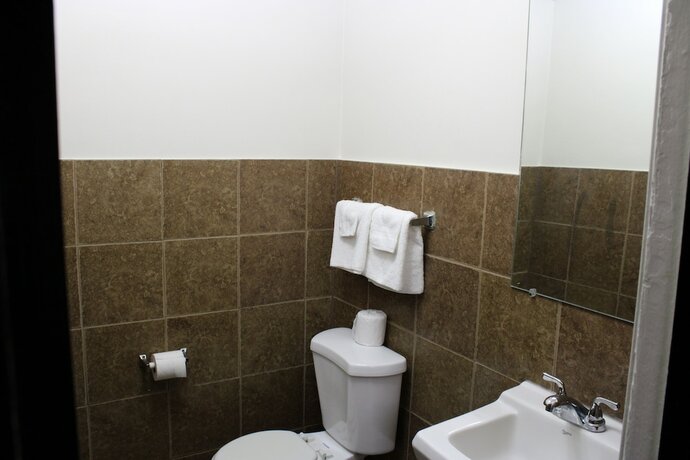 Imagen de la habitación del Hotel Royal Budget Inn. Foto 19