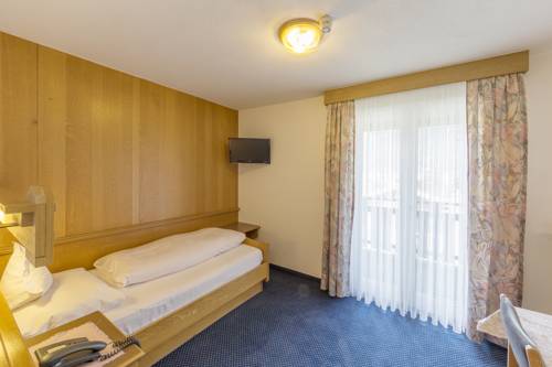 Imagen de la habitación del Hotel Royal Budroni. Foto 3