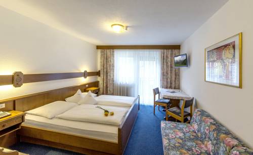 Imagen de la habitación del Hotel Royal Budroni. Foto 11