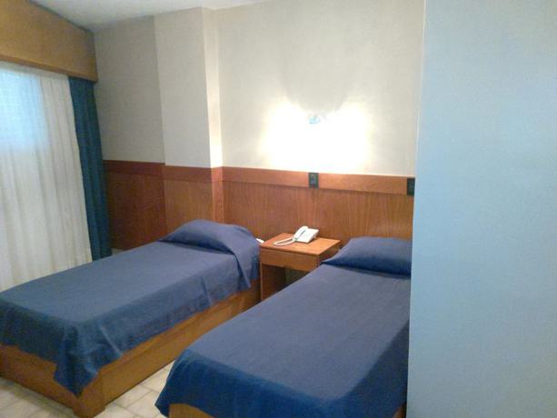Imagen de la habitación del Hotel Royal, C&Oacute;RDOBA (AR). Foto 9