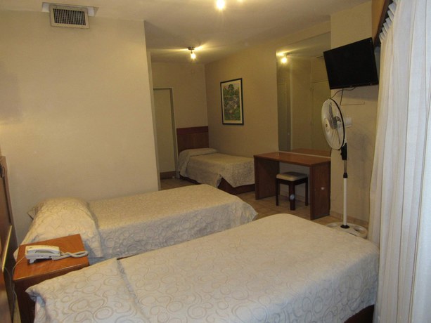 Imagen de la habitación del Hotel Royal, C&Oacute;RDOBA (AR). Foto 14