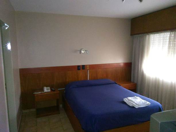 Imagen de la habitación del Hotel Royal, C&Oacute;RDOBA (AR). Foto 15
