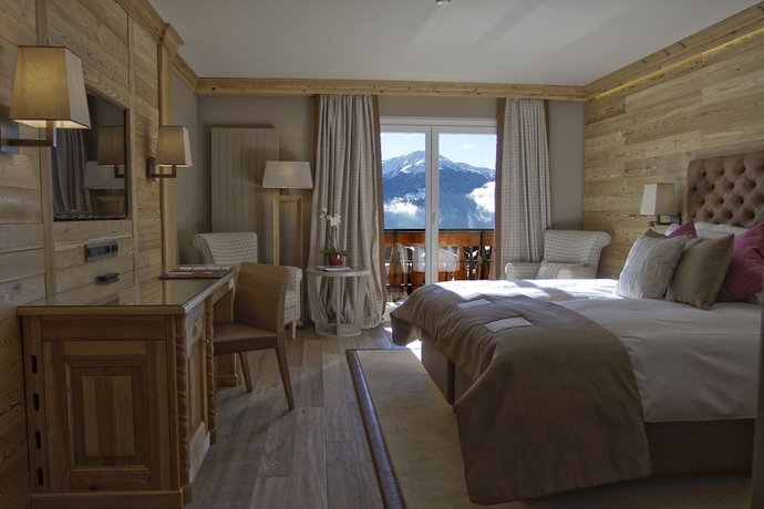 Imagen de la habitación del Hotel Royal, CRANS MONTANA . Foto 10