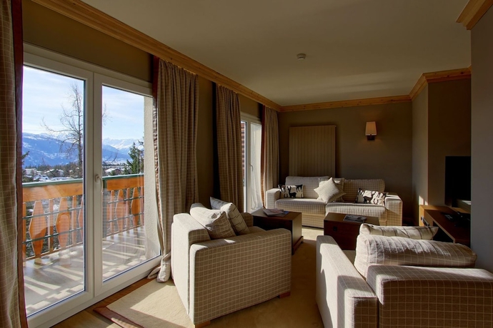 Imagen de la habitación del Hotel Royal, CRANS MONTANA . Foto 13