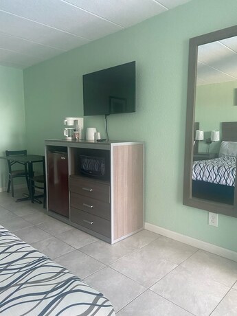 Imagen general del Hotel Royal Canadian Motel. Foto 2