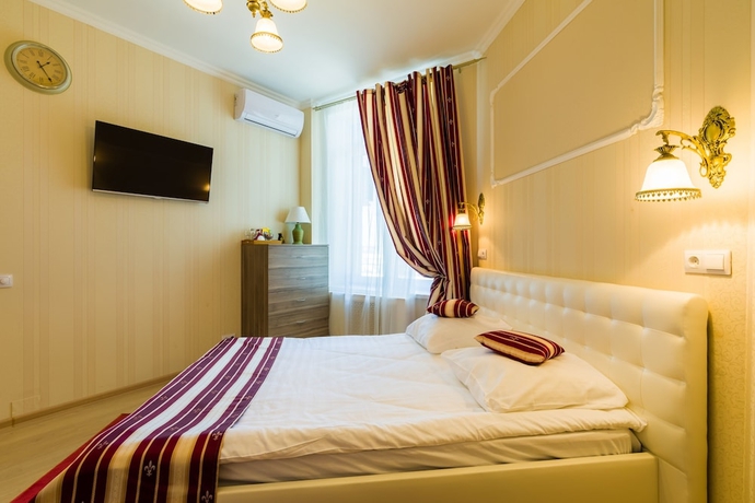 Imagen de la habitación del Hotel Royal Capital. Foto 7