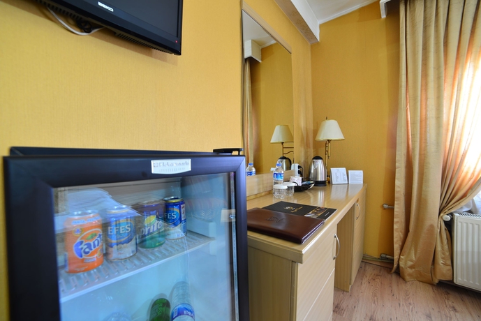 Imagen de la habitación del Hotel Royal Carine. Foto 8