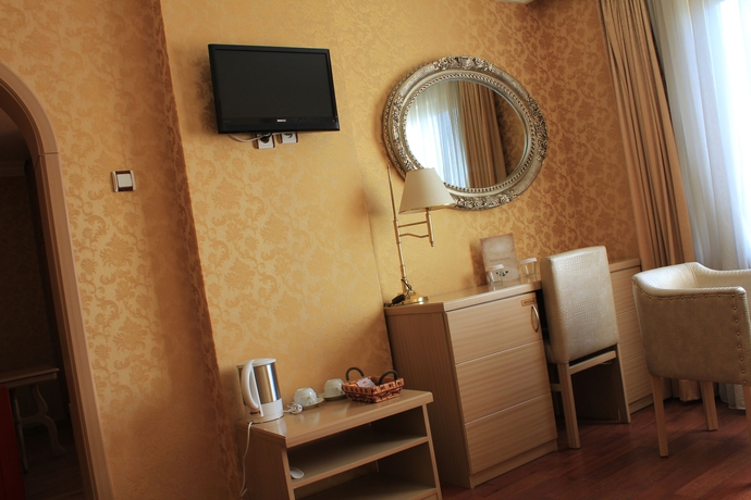 Imagen de la habitación del Hotel Royal Carine. Foto 9