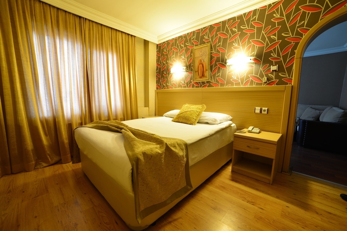 Imagen de la habitación del Hotel Royal Carine. Foto 10