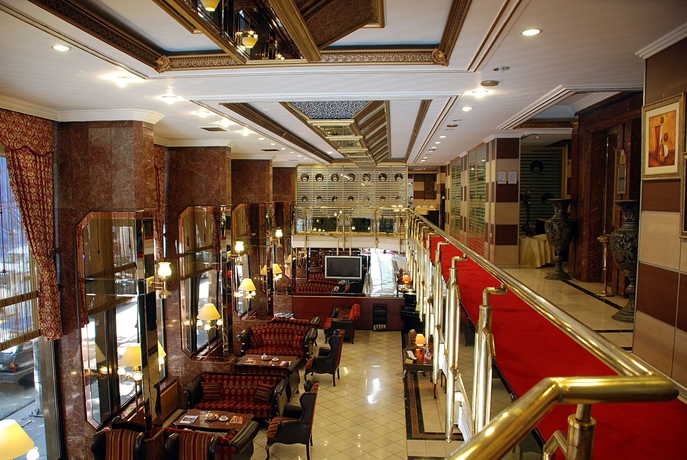 Imagen de los interiores del Hotel Royal Carine. Foto 17