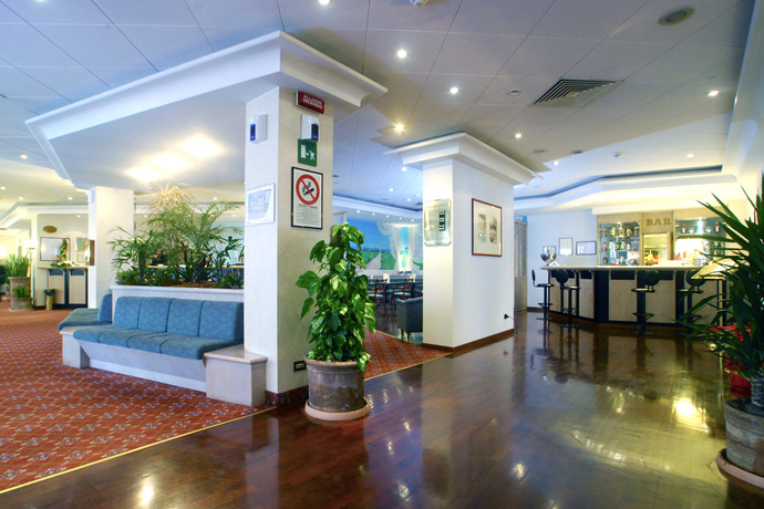 Imagen general del Hotel Royal Caserta. Foto 7