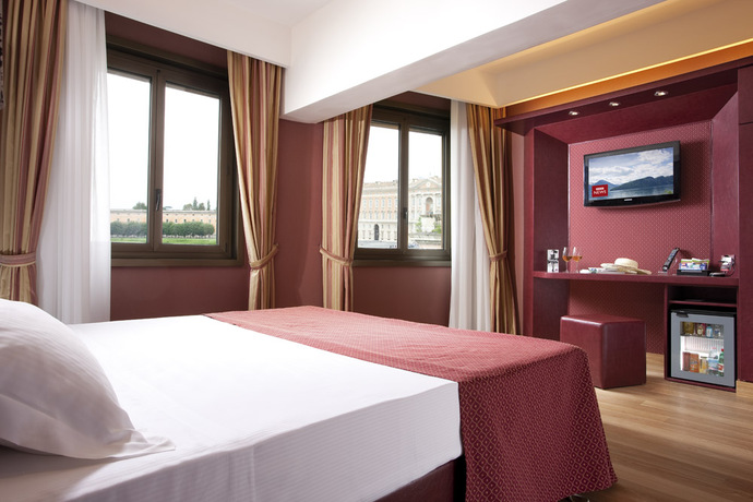 Imagen general del Hotel Royal Caserta. Foto 9