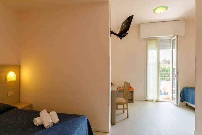Imagen de la habitación del Hotel Royal, Cattolica. Foto 9