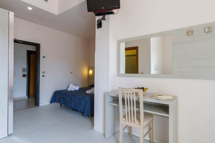 Imagen de la habitación del Hotel Royal, Cattolica. Foto 15