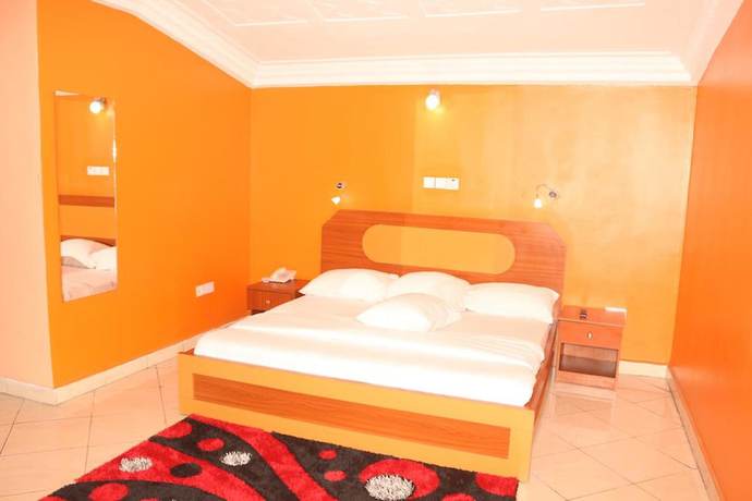 Imagen de la habitación del Hotel Royal Charlin and Suites. Foto 9