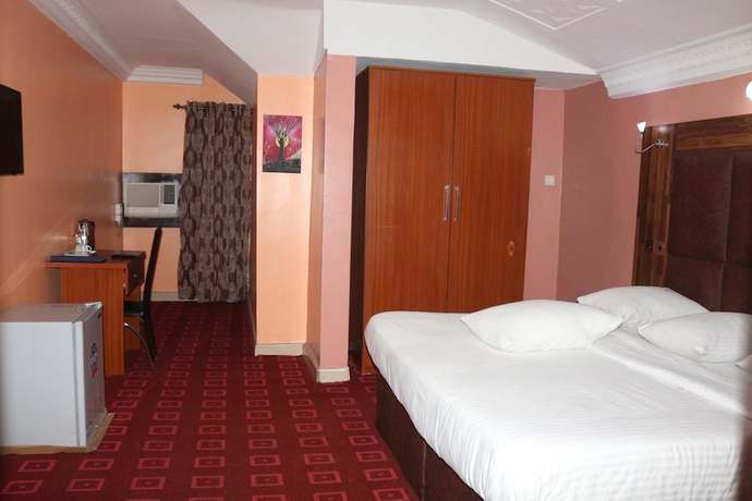 Imagen de la habitación del Hotel Royal Charlin and Suites. Foto 10