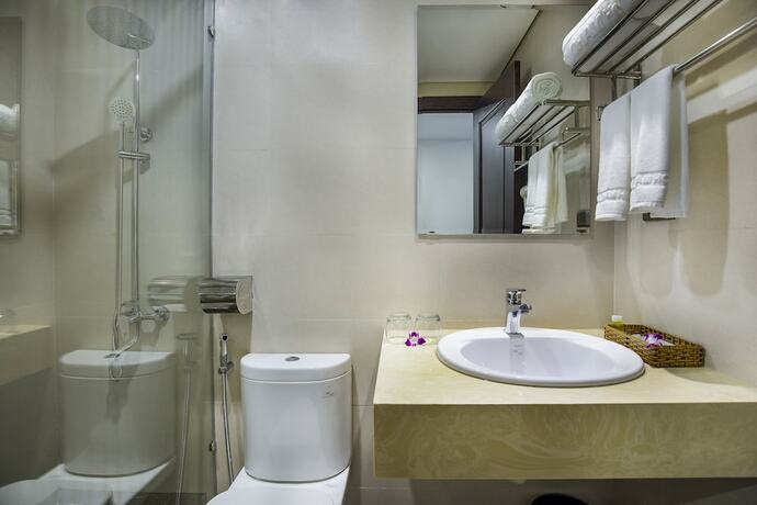 Imagen de la habitación del Hotel Royal Charm. Foto 33