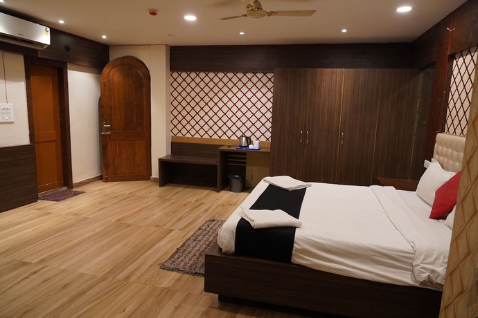 Imagen de la habitación del Hotel Royal Chetan Inn. Foto 3