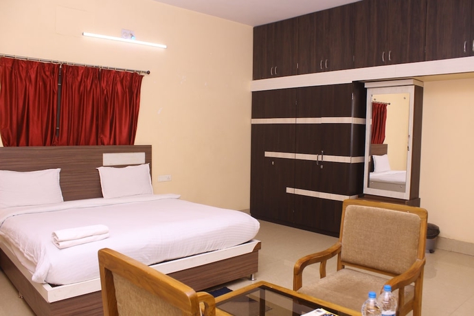 Imagen de la habitación del Hotel Royal Chetan Inn. Foto 6