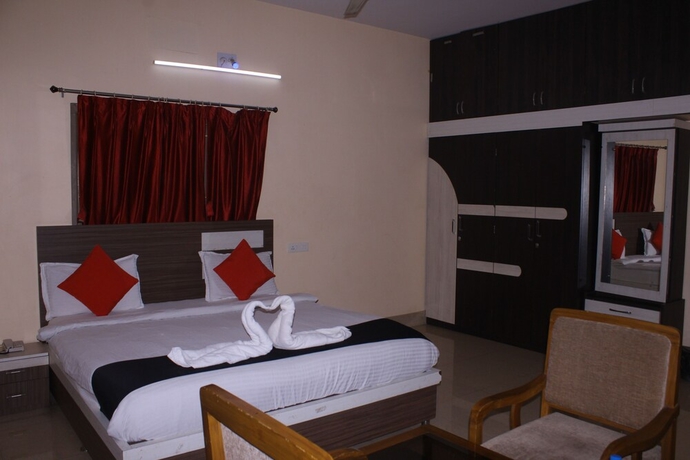 Imagen de la habitación del Hotel Royal Chetan Inn. Foto 7