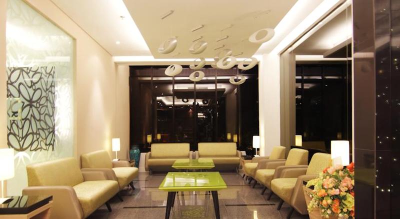 Imagen general del Hotel Royal City Hotel Tomang Jakarta. Foto 11