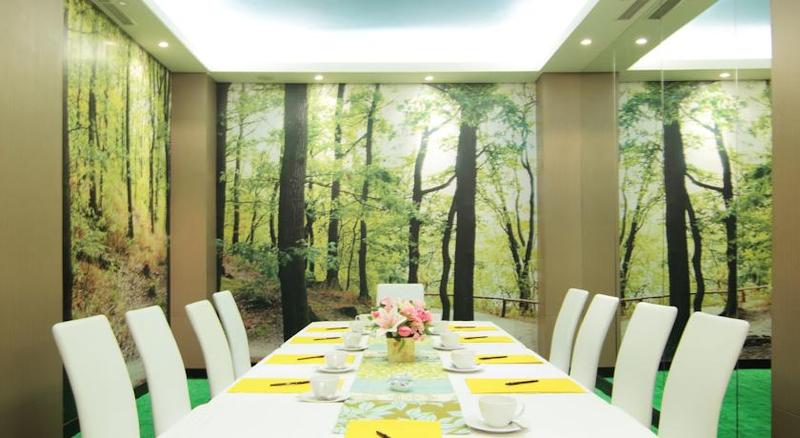 Imagen general del Hotel Royal City Hotel Tomang Jakarta. Foto 12