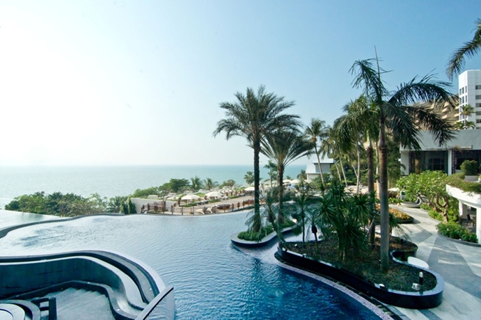 Imagen de la piscina del Hotel Royal Cliff Grand - Sha Plus. Foto 16