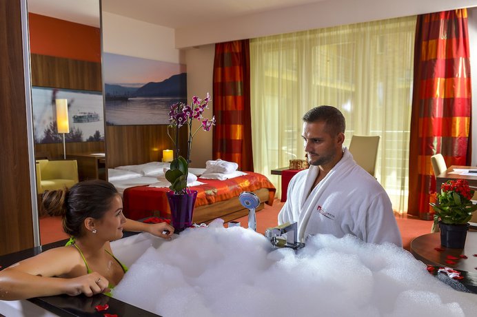 Imagen de la habitación del Hotel Royal Club. Foto 4