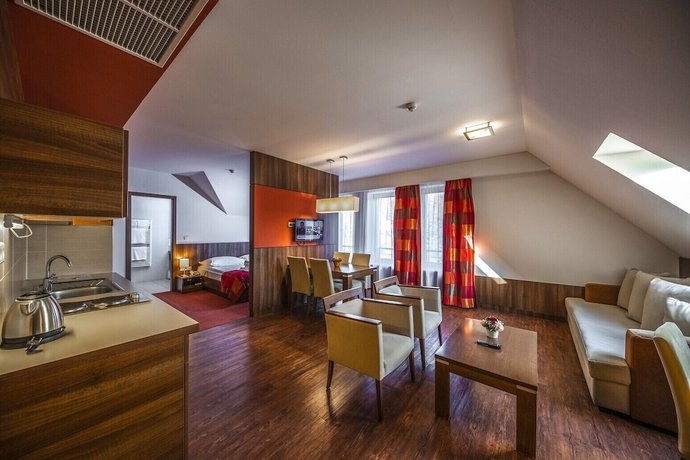 Imagen de la habitación del Hotel Royal Club. Foto 8