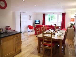 Imagen general del Hotel Royal College Street Apartments. Foto 3