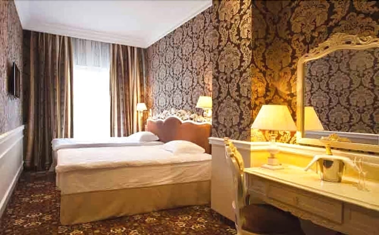 Imagen de la habitación del Hotel Royal Congress. Foto 13