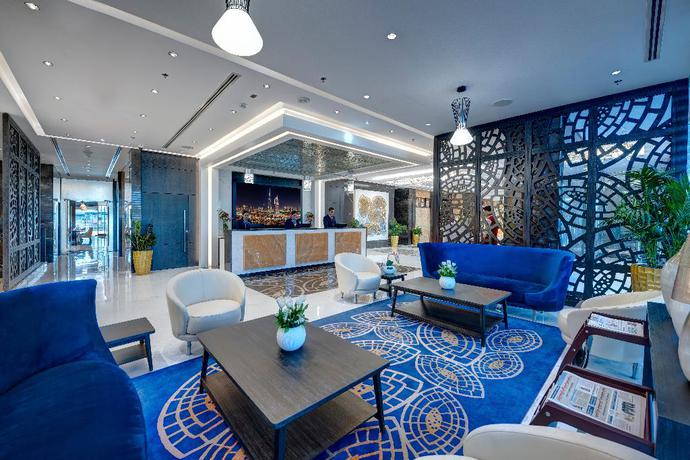 Imagen de los interiores del Hotel Royal Continental Suites. Foto 18