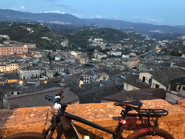 Imagen del bar/restaurante del Hotel Royal, Cosenza. Foto 5