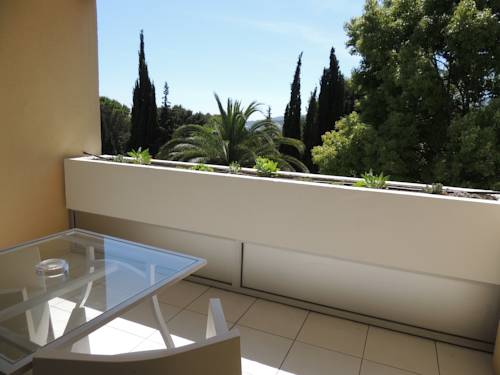 Imagen de la habitación del Hotel Royal Cottage, CASSIS. Foto 10