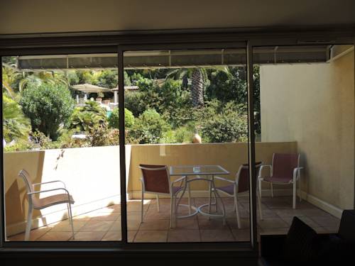 Imagen de la habitación del Hotel Royal Cottage, CASSIS. Foto 13